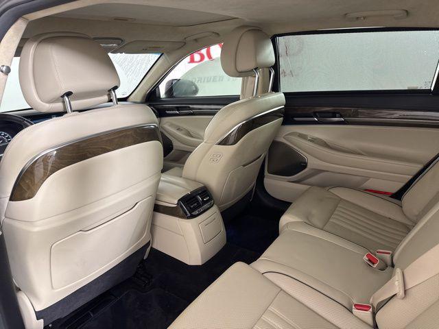 Photo of 2017 Caspian Black Genesis G90