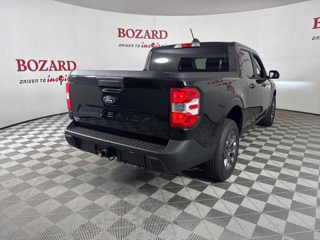 Photo of 2025 Shadow Black Ford Maverick