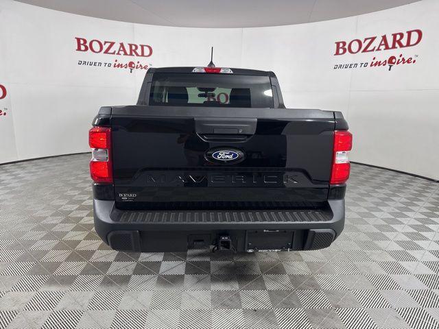 Photo of 2025 Shadow Black Ford Maverick
