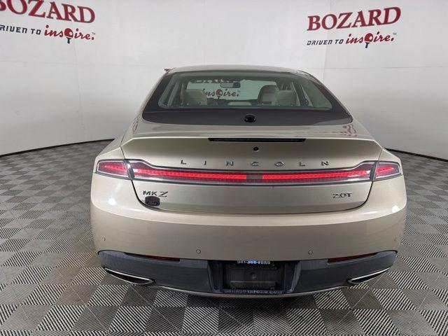 Photo of 2017 White Gold Lincoln MKZ