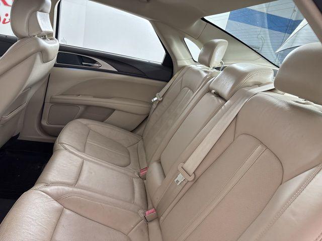 Photo of 2017 White Gold Lincoln MKZ