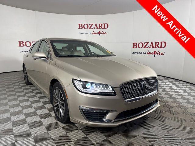 Photo of 2017 White Gold Lincoln MKZ