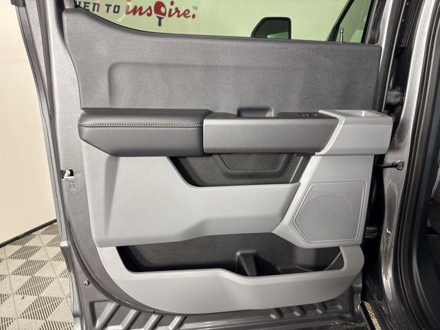 Photo of 2025 Carbonized Gray Metallic Ford F-250