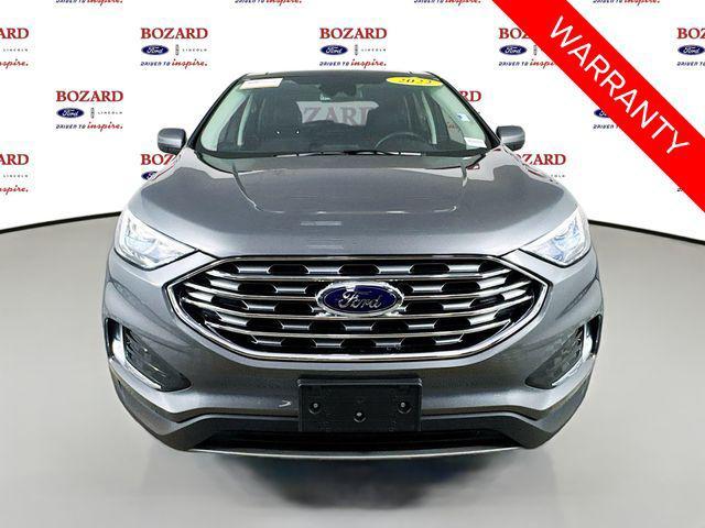 Photo of 2022 Carbonized Gray Metallic Ford Edge