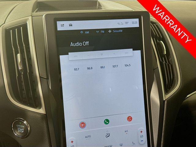 Photo of 2022 Carbonized Gray Metallic Ford Edge