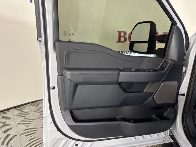 Photo of 2025 Space White Metallic Ford F-150