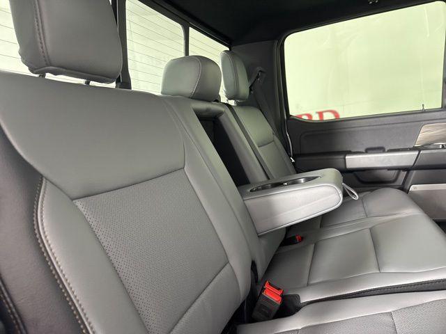 Photo of 2025 Oxford White Ford F-150 Lightning