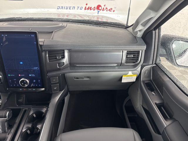 Photo of 2025 Oxford White Ford F-150 Lightning