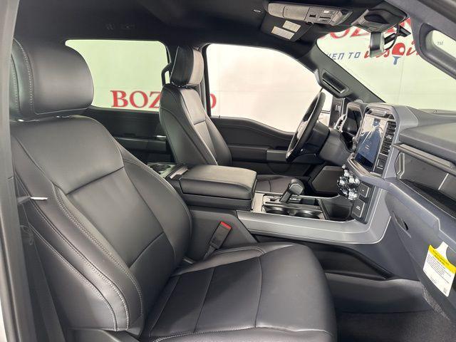 Photo of 2025 Oxford White Ford F-150