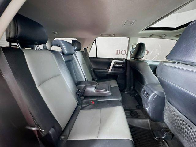 Photo of 2021 Super White Toyota 4Runner