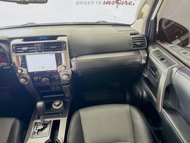 Photo of 2021 Super White Toyota 4Runner
