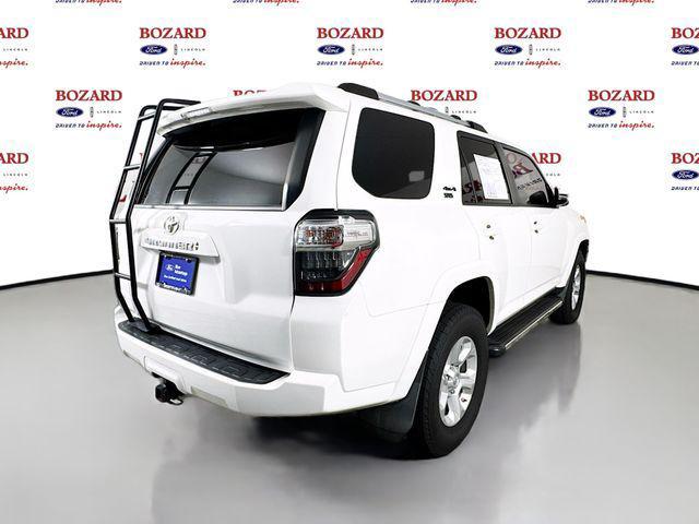 Photo of 2021 Super White Toyota 4Runner