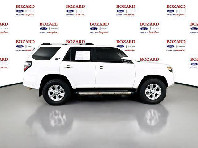 Photo of 2021 Super White Toyota 4Runner