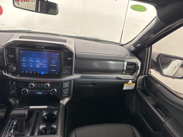 Photo of 2025 Star White Metallic Tri-Coat Ford F-150