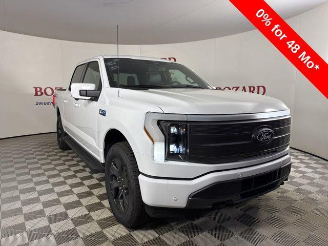 Photo of 2025 Oxford White Ford F-150 Lightning