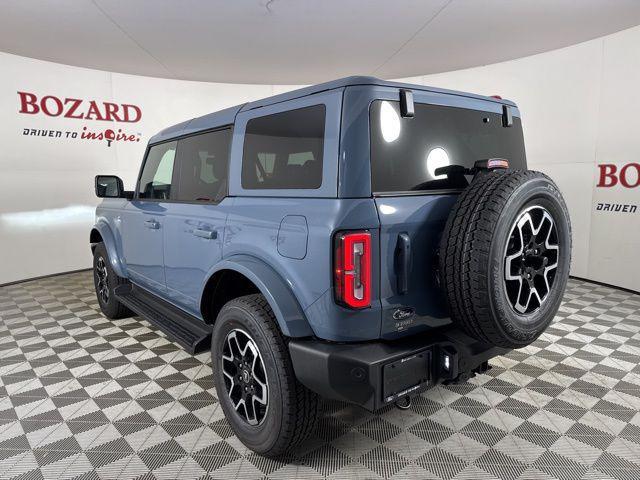 Photo of 2025 Azure Gray Metallic Tri-Coat Ford Bronco