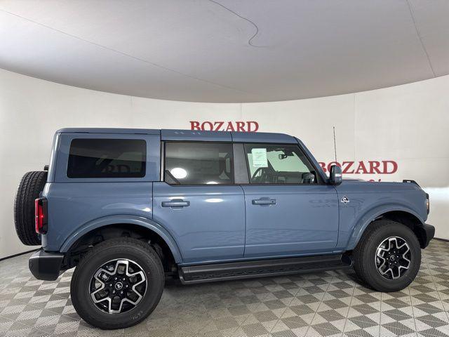 Photo of 2025 Azure Gray Metallic Tri-Coat Ford Bronco