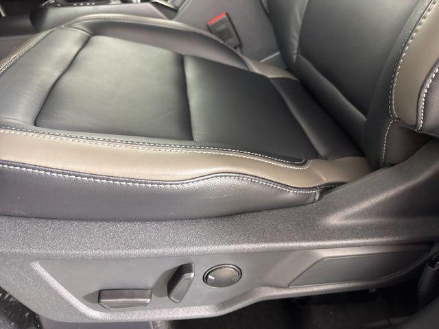 Photo of 2025 Azure Gray Metallic Tri-Coat Ford Bronco
