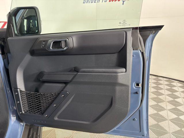 Photo of 2025 Azure Gray Metallic Tri-Coat Ford Bronco