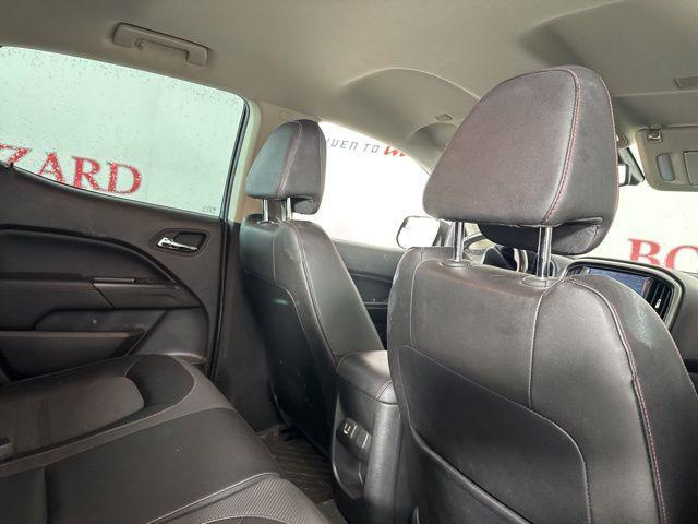 Photo of 2020 Onyx Black GMC Canyon