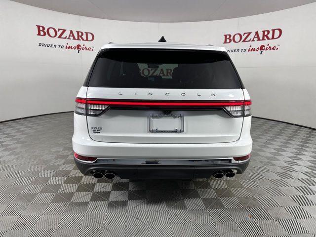 Photo of 2025 Pristine White Metallic Tri-Coat Lincoln Aviator