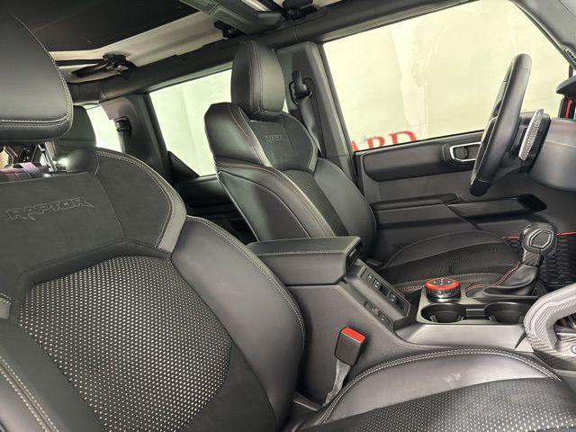 Photo of 2025 Shadow Black Ford Bronco