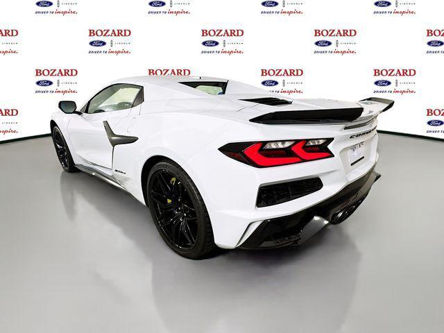 Photo of 2024 Ceramic Matrix Gray Metallic Chevrolet Corvette