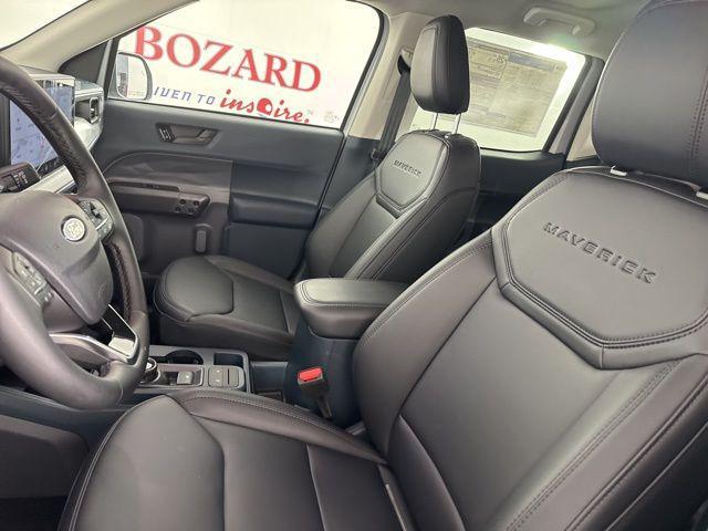 Photo of 2025 Space White Metallic Ford Maverick