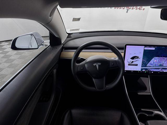 Photo of 2020 Pearl White Multi-Coat Tesla Model 3