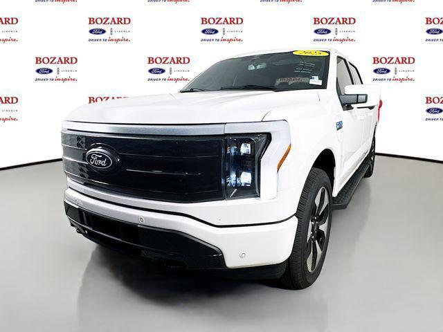 Photo of 2025 White Metallic Ford F-150 Lightning