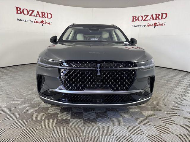 Photo of 2025 Chroma Caviar Dark Gray Metallic Clearcoat Lincoln Nautilus
