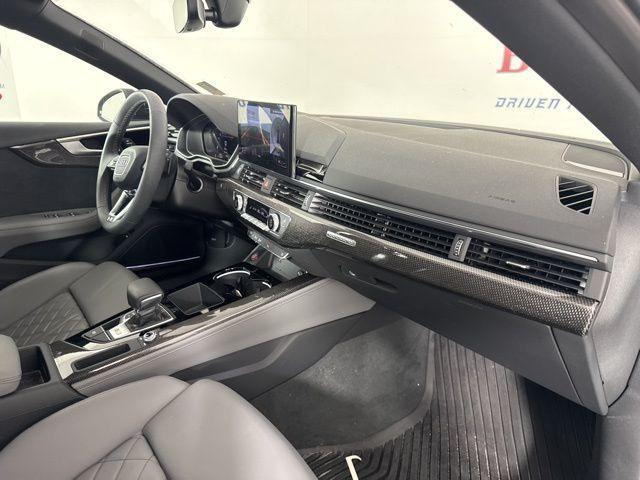 Photo of 2024 Grey Audi S5