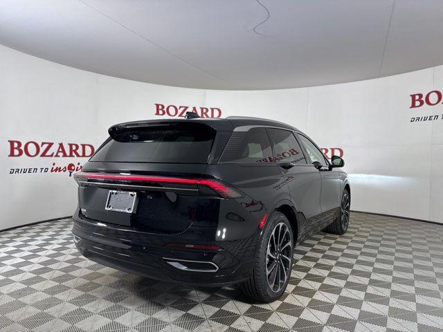 Photo of 2025 Infinite Black Metallic Clearcoat Lincoln Nautilus