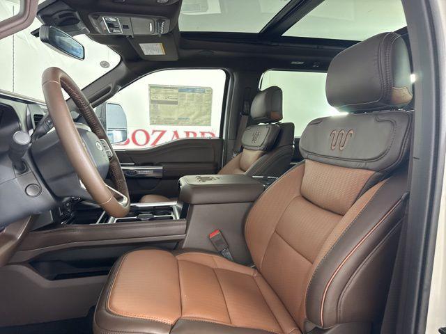 Photo of 2025 Star White Metallic Tri-Coat Ford F-250