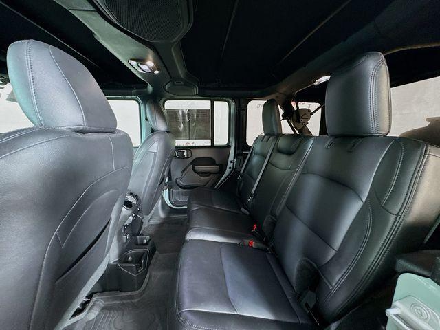 Photo of 2023 Earl Clearcoat Jeep Wrangler