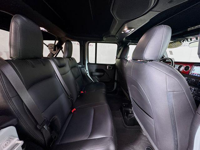 Photo of 2023 Earl Clearcoat Jeep Wrangler