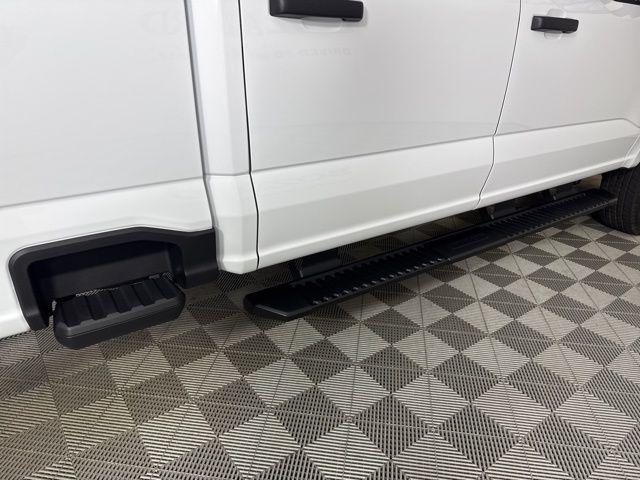 Photo of 2026 Oxford White Ford F-250