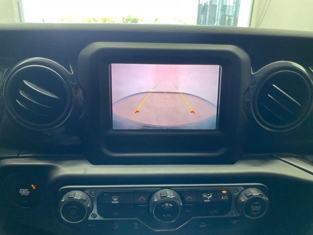 Photo of 2022 Bright White Clearcoat Jeep Wrangler Unlimited