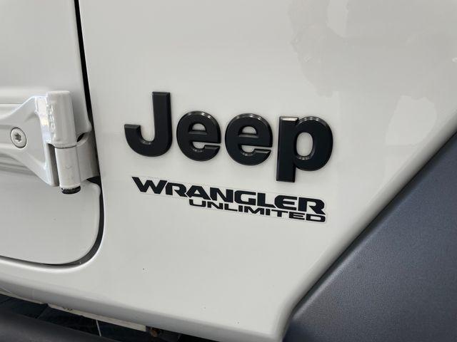 Photo of 2022 Bright White Clearcoat Jeep Wrangler Unlimited