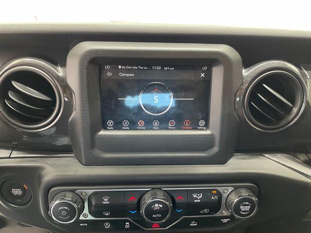 Photo of 2022 Bright White Clearcoat Jeep Wrangler Unlimited
