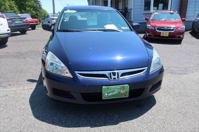 Photo of 2006 Royal Blue Pearl Honda Accord