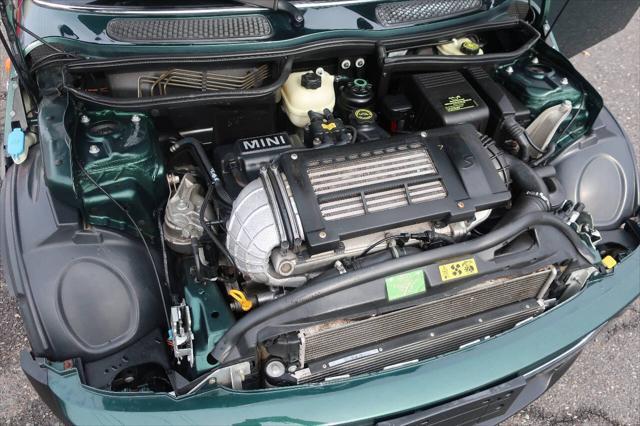 Photo of 2005 British Racing Green Metallic MINI Cooper S