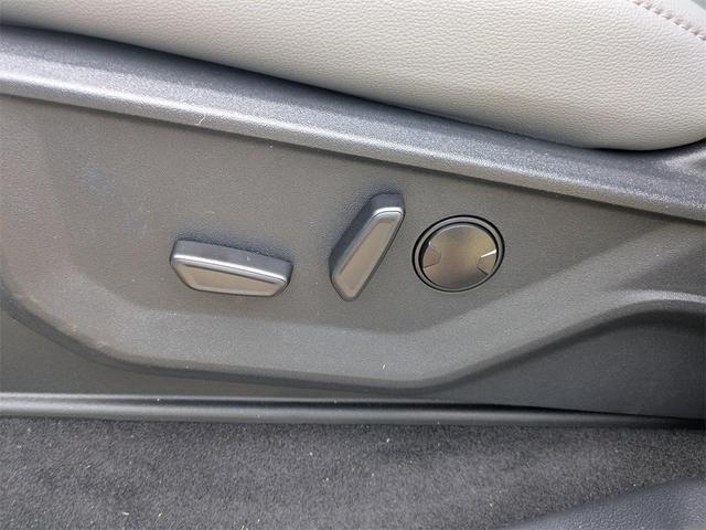 Photo of 2025 Silver Metallic Ford F-150 Lightning