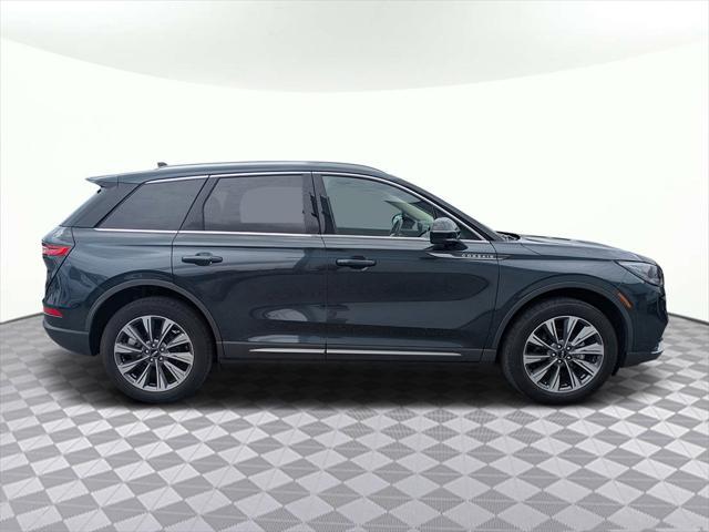 Photo of 2022 Flight Blue Metallic Clearcoat Lincoln Corsair