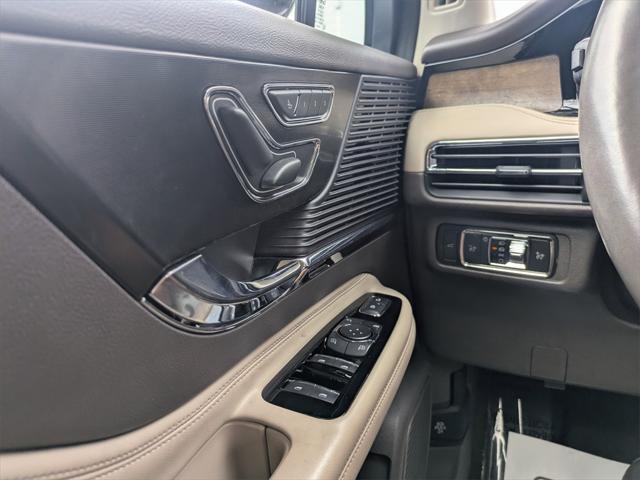 Photo of 2022 Flight Blue Metallic Clearcoat Lincoln Corsair