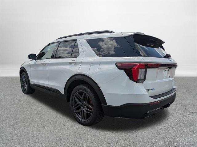 Photo of 2025 White Metallic Ford Explorer