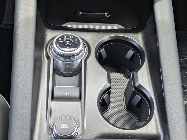 Photo of 2025 White Metallic Ford Explorer