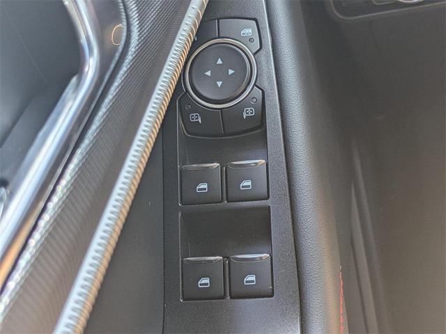 Photo of 2025 White Metallic Ford Explorer