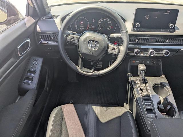 Photo of 2025 Sand Dune Pearl Honda Civic