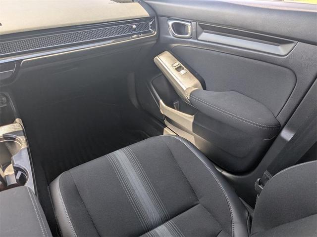 Photo of 2025 Sand Dune Pearl Honda Civic